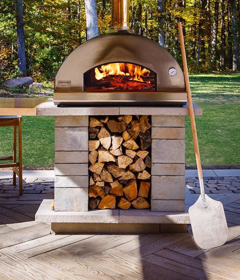 Pizza Oven for outdoor kitchen